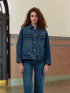 Editor's NotesThis product is a denim jacket with a back-over-fit silhouette and emphasizes structural details with minimal pockets on the chest. It can adjust the silhouette with the epaulet at the back, creating an avant-garde mood with raglan sleeves and sleeve volume. - A denim jacket with a back-over-fit silhouette- Minimal pockets on the chest- The epaulet at the back- Raglan sleeves and sleeve volume Measurements(in.) Size: Size (S/M) - Sleeve(From Center Back): 29.72in. / 30.11in. - Chest: 26.57in. / 26.96in.- Hem: 22.83in. / 23.22in.- Sleeve Width: 10.23in. / 10.43in.- Total Length: 23.03in. / 23.22in. *Model info: Height 5' 67, Bust 32.5, Waist 25, Hip 36, Wearing a size S / Height 5' 7, Bust 30.5, Waist 25,Hip 35, Wearing a size S&nbs Casual Coat, Casual Jacket, Raglan Sleeve, Denim Jacket, Jackets & Coats, Clothes For Women, How To Wear, Blue, Clothes