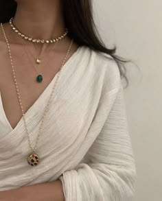 Statement Jewelry Outfit, Vintage Indian Jewelry, Pretty Jewelry Necklaces, Jewelry Set Design, Indian Dresses Traditional, Traditional Indian Outfits, Luxe Jewelry, Boyfriend Diy, Indian Jewelry Sets