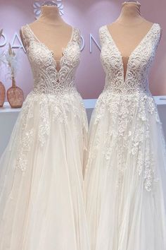 Discover Biztunnel's affordable Glamorous Wide Straps Open Back A-Line Tulle Appliques Lace Train Wedding Dress in all colors. Thousands of boho wedding dresses are offered. Safety Payment. Top Quality. Lace Train Wedding Dress, Buy Wedding Dress Online, Train Wedding Dress, Buy Wedding Dress, Open Back Wedding Dress, Wedding Dresses With Straps, Wedding Dress Train