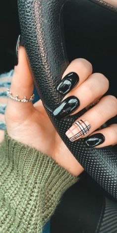 Burberry Nails, Plaid Nails, Thanksgiving Nails, Acrylic Nails Coffin Short, Summer Acrylic Nails, Short Acrylic Nails Designs, Acrylic Nails Coffin