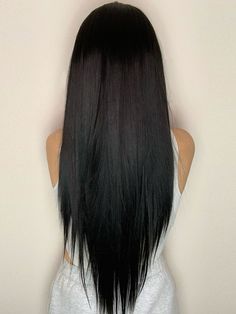 Summer Hair Essentials: The Best Products for V-Cut with Layers for Long Hair Mannequin Hair, V Cut Hair, Lace Front Straight, Natural Twist, V Hair, Take Care Of Your Hair, Straight Black Hair, Twist Braid, Haircuts Straight Hair