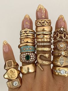 ✧˖°. Chunky Gold Jewelry, Chunky Jewelry, Jewelry Fashion Trends, Jewelry Essentials, Funky Jewelry, Stacked Jewelry