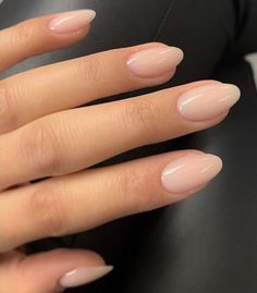 Short Oval Nails, Fresh Nail, Kutek Disney, Minimal Nails, Classy Acrylic Nails, French Tips, Health Knowledge