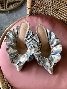 Slip on mule, for doing things. Perfect for weddings or going grocery shopping. Made in small batches by hand. Never going on sale. Heel height: 2.5” / 65 mm. Upcycle Shoes, Brother Vellies, Shoe Art, Crazy Shoes, Marie Antoinette, Dream Shoes, Shoe Obsession, Shoe Lover, Mode Inspiration