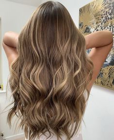 Light Brunette Hair, Rambut Brunette, Summer Blonde Hair, Brown Hair Inspo, Bronde Hair, Brunette Hair With Highlights, Dirty Blonde Hair, Brown Hair With Blonde Highlights, Brunette Balayage Hair