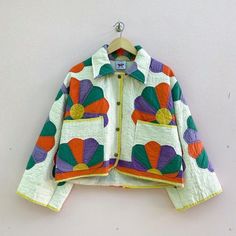 Flamboyant Gamine, Dresden Plate Quilt, Quilt Coat, Free Sewing Patterns, Dresden Plate, Inspiration Photos, Quilt Jacket, Mode Vintage, Free Sewing