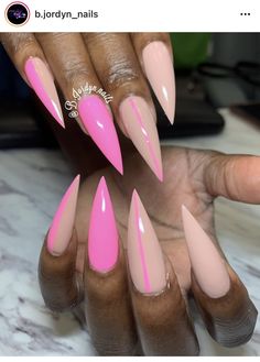 Best Almond Nail Designs, Summer Acrylic Nails Pointy, Pink Pointy Nails Design, Stilleto Nails Designs Summer Simple, Pink Nail Designs Stiletto, Stiletto Vacation Nails, Pointy Nail Designs Stilettos, Stiletto Nails Spring, Stiletto Spring Nails