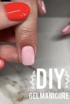 Get the look of a salon manicure with these tips for DIY gel nails at home! Anyone can do their own gel nails with the right supplies. Luxury Manicure, Gel Nails Diy, Nails Manicure, Dermal Fillers, Manicure At Home