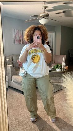 Chill Comfy Outfit, Modest Outfits Pants, Cute Tshirt Outfits, Mom Clothing Style, Cargo Pants Outfit Summer, Brazil Outfit, Oversize Outfits, Comfy Work Outfit, Uni Fits