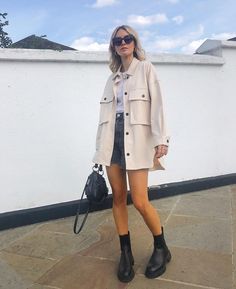 Overshirt Outfit Women, Cute Outfits Jeans, Polly Sayer, Outfits Jeans, Ootd Fall, 2020 Fashion, Clothespins