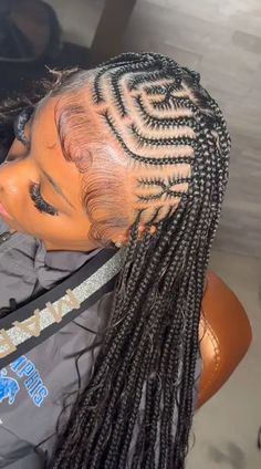 Check out our collection of Fulani braid styles specifically curated for black women. Looking for something unique? Give these styles a try Braids Back To School Hairstyles, Braids For Teenage Girls Hair Black, Hairstyles For Teenage Girl Black, Braids Girls Black, Hair Styles Black Girls Ideas Braids, Hairstyles For Preteens, Braided Hairstyles For Graduation, First Day Of School Hairstyles Braids, Curlie Hairstyles