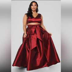 Wine 2pc Ball Gown Skirt And Top New With Tags Gown Skirt, Plus Size Two Piece, Ball Gown Skirt, Skirt And Top, Skirt Maxi, A Love Story, Hot Outfits, Two Piece Sets, Halter Formal Dress