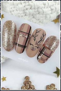 Amazon_ Beauty & Personal Care _ Winter Nails Glitter X Mas Nails Christmas Ideas, Fall Christmas Nail Designs, Winter Ombré Nails, Holiday Nails Inspiration, Nagel Design Winter, Christmas Nails Black And Red, Black Christmas Nails Acrylic, Abstract Christmas Nails