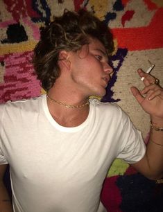 Jordan Barrett Side Profile, All Star Aesthetic, Psl Gods, Star Aesthetic, Jordan Barrett, Jordan B, Mens Photoshoot Poses, Men's Long Hairstyles, Cute Laptop Wallpaper