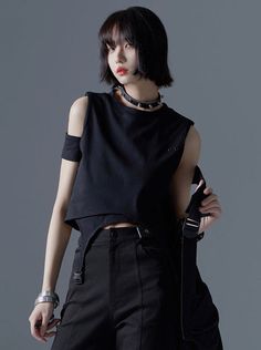 ❤︎Short buckle hem Asymmetrical layered sleeveless T-shirt❤︎











Unit(CM)
Length
bust
shoulder width
Sleeve Length


S
36
78
36.5
5.5


M
38
82
38.5
6


L
40
86
40.5
6.5 Alternative Style Black Vest Top, Black Sleeveless Punk Top, Casual Black Asymmetrical Tank Top, Edgy Sleeveless T-shirt For Spring, Edgy Sleeveless Spring T-shirt, Black Sleeveless T-shirt For Concert, Edgy Vest Top For Concerts, Black Vest Top For Alternative Fashion, Black Sleeveless Top For Alternative Fashion