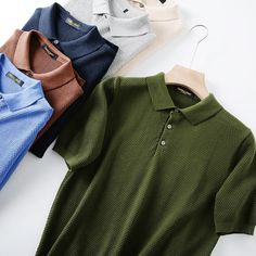 Erleben Sie ultimativen Komfort und Stil mit Business Knitting Polo Short Sleeve T-shirt Man. Entworfen weich, atmungsaktiv und langlebig, dank 100% reiner Baumwolle Material. Erhältlich in einer Vielzahl von Farben und Größen, um jeden Körper-Typ zu passen. Das Design bietet ein modernes und einzigartiges Muster, das jedem Outfit einen Hauch von Eleganz verleiht. Dieses Herren-T-Shirt ist in den folgenden Farben erhältlich:Khaki,Grün,Marineblau,Blau,Kaffee




Vorteile: Atmungsaktiv & Komfort Green Knit Short Sleeve T-shirt, Fall Knit Polo Shirt With Short Sleeves, Green Cotton Knitted Tops, Comfortable Brown Cotton Tops, Green Knitted Cotton Tops, Relaxed Fit Knit Top With Short Sleeves, Knit Fabrication Top With Relaxed Fit And Short Sleeves, Knit Top With Relaxed Fit And Short Sleeve, Casual Knit Polo Shirt With Crew Neck