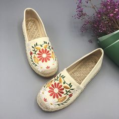 Women Casual Slip On Embroidered Flat Breathable Shoes 2019 Jun New 35 Beige A Hemp Fashion, Mule Flats, Embroidered Flats, Square Toe Shoes, Embroidered Shoes, Design Square, High Heel Boots Ankle, Breathable Shoes, Round Toe Heels