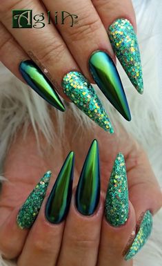 Chrome Nail Design, Irish Nails, St Patricks Day Nails, Chrome Nails Designs, Sassy Nails, Mirror Nails, Chrome Nail