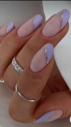 Purple Wedding Nails, Light Purple Nails, Bridesmaids Nails, Bride Nails, Trendy Nail Art, Spring Nail Art, Glitter Nail Art, Nail Art Hacks, Floral Nails