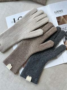 Through constant consideration and challenge of creative design, THEHEE pursues designs that are new but beautiful, functional but not difficult.- The gloves keep you warm and stylish at the same time during the cold winter- With 15% wool content, you can feel thicker and warmer than regular fabric gloves- Each color is luxurious and pastel tones that match well with skin tone- Soft touch to wear Hand Gloves For Winter, Womens Gloves Winter, Cute Gloves Aesthetic, Knitting Photography Ideas, Ankle Boots Jeans Outfit, Boots Jeans Outfit, Winter Gloves Outfit, Fingerless Gloves Aesthetic, Ankle Boots Jeans