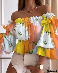 Olivia Mark - Off The Shoulder Floral Print Peplum Top Off Shoulder Peplum Top, Corset Blouse, Printed Peplum Top, Outfits Y2k, Bodycon Floral Dress, Off Shoulder Fashion, Bell Sleeve Blouse, Trend Fashion, Crop Top Blouse