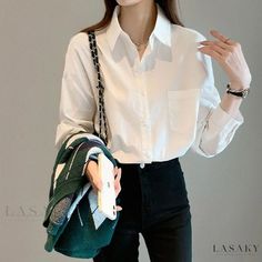 Lasaky - Minimalist Loose-Fit Long Sleeve Base shirt with Chic Design Casual Plain Office Shirt, Basic Blouses, Loose Fit Shirts, White Shirts Women, Oversize Casual, Wholesale Shirts, White Long Sleeve Shirt, Loose Fitting Tops, Basic Long Sleeve