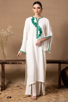 Pakistani Designer Clothes, Kurta Set For Women, Pakistani Fashion Casual, Kurti Designs Party Wear