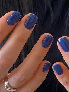 dark royal blue short nails Nail Ideas No Extension, Simple Polished Nails, Soft Square Nails Short, Simple Minimalist Nail Art, Aesthetic Short Gel Nails, Navy Nails Gel, Dipped Manicure Ideas, Navy Gel Nails Short, Naive Blue Nails