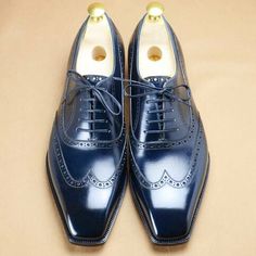 <p>Shoes+Detail</p> ++++++++++ ++++++++++++++++++++<p><strong>Upper:</strong>+High+Quality<span+style="color+:#539B00"<p>+Calf-Skin+Leather<p> ++++++++++++++++++++++++++++++++++++++++++++++++++++++++++++++++++++++++<p><strong>Inner:</strong>+Soft+Leather+</p> +++++++++++++++++++++++++++++++++... Stylish Mens Suits, Quality Leather Boots, Custom Design Shoes, Oxford Dress Shoes, Pinstripe Suit, Mens Fashion Classy, Oxford Dress, Workout Shoes, Mens Dress