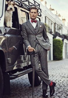 Lifestyle clothing for such a man.   #Sartorial #Savile Row #Modern #Elegance #Penhaligon's Dandy Look, Style Gentleman, A Man In A Suit, Man In A Suit, Der Gentleman, Dapper Gentleman, Hackett London, Fashion Blogger Style