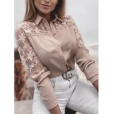 Women Blouses Fashion, Fashion Tops Blouse, Pretty Blouses, Fashionista Clothes, Cardigan Shirt, Top Shirt Women, Elegant Blouses, Outfits 2022, Trends 2022