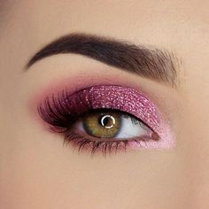 Rosa Make-up, Eyeshadow Palette Too Faced, Maquillage Yeux Cut Crease, Make Up Designs, Pink Eyeshadow Look, Maquillage On Fleek, Eye Makeup Images, Peekaboo Highlights, Pink Eye Makeup