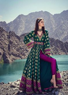 Suit Designs Indian Style, Camera Effects, Afghan Fashion, Pakistani Dresses Casual, Afghan Clothes, Heavy Work, Indian Gowns Dresses, Afghan Dresses, Designer Party Wear Dresses