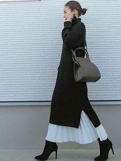 Rok Outfit, Dress With Pleated Skirt, Hijabi Fashion, 가을 패션, Wool Dress, Fashion Books, Winter Fashion Outfits, Japanese Fashion, Modest Outfits