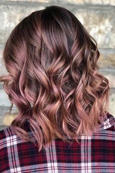 Rose Gold Brown Hair, Gold Brown Hair, Rose Brown Hair, Brown Hair Trends, Best Ombre Hair, Hair Color Rose Gold