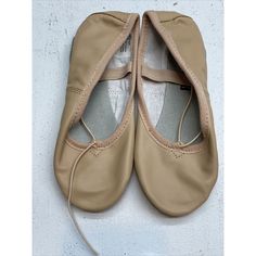 Balera Dancewear B40 Balera Full Sole Leather Ballet Shoes Ballet Pin Size 3am. New In Box See Pic Bs37/22i18mh Fitted Dance Shoes With Rubber Sole For Practice, Ballet Dance Shoes With Rubber Sole For Practice, Flexible Closed Toe Dance Shoes, Leather Closed Toe Ballet Dance Shoes, Flexible Dance Shoes With Rubber Sole For Practice, Synthetic Round Toe Dance Shoes For Practice, Flexible Rubber Sole Dance Shoes For Practice, Non-slip Round Toe Dance Shoes For Dance Class, Flexible Round Toe Dance Shoes For Practice