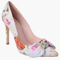 Brand New Without Box Ted Baker Shoes, Very High Heels, Court Heels, Bow Pumps, Chic Aesthetic, London Shoes, Fabulous Shoes, Ted Baker London, Stiletto Heel