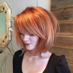 Voluminous bob, I hope my hair is this long by wedding time! Hairstyle For Chubby Face, Layered Pixie, Messy Bob Hairstyles, Bob Haircut With Bangs, Short Hairstyle, Bob Haircuts, Hairstyles For Round Faces, Haircuts With Bangs, A Mirror