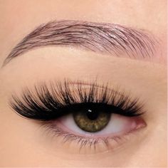 Lashes Fake Eyelashes, Cat Eye Lash, Lash Extensions Styles, Eyelash Extensions Styles, Perfect Eyelashes, Pretty Lashes, Natural Eyelash Extensions, Eyelash Extentions, Gloss Labial