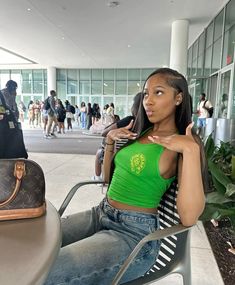 Louie Bag, Green Cute, Birthday Fits, Dyed Hair Inspiration, Club Fits, Girls Diary, Chill Fits, Bag Green, Fly Girl