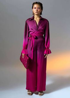 The moonbeam set is a stylish and sophisticated look. This vegan modal satin shirt is designed to wrap around the body, creating a flattering silhouette that accentuates the curves. The soft ombre dyeing adds a luxurious touch to the shirt, making it perfect for a night out or any special occasion. Violet Summer, Soft Ombre, Satin Skirt Outfit, Satin Set, Ombre Fashion, Closet Clothes, Coord Set, Black Ombre, Frill Sleeves