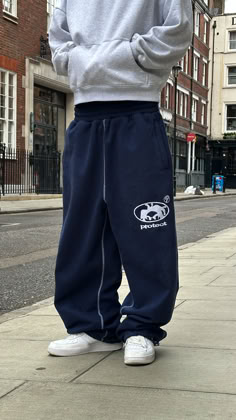 Protect Ldn Baggy Navy Blue Brudda Sweats Sweatpants Sweatpants College Outfit, Navy T Shirt Outfit Men, Men Navy Outfit, Navy Sweats Outfit, Blue Baggy Pants Outfit, Blue Sweats Outfit, Baggy Sweatpants Outfit Men, Navy Blue Hoodie Outfit, Baggy Sweats Outfit