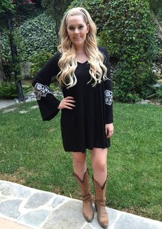 Black Boho Print Long Sleeve Dress, Casual Black Bell Sleeve Dress, Casual Black Dress With Bell Sleeves, Black Long Sleeve Dress With Boho Print, Black Bohemian Dress With Embroidered Sleeves, White Dress For Fall Festival, Black V-neck Boho Dress With Print, Black V-neck Boho Dress With Boho Print, Black Boho Print Dress For Festival