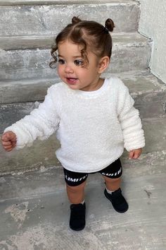 Baby Hairstyle, Baby Girl Hairstyles Curly, Mix Baby Girl, Cute Mixed Babies, Fashion Baby Girl Outfits, Pull Over Sweater