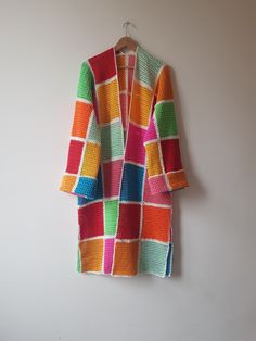 renkli eğlenceli kare motif hırka Multicolor Long Sleeve Cardigan With Color Matching, Multicolor Patchwork Cardigan For Spring, Spring Multicolor Patchwork Cardigan, Multicolor Retro Patchwork Cardigan, Retro Multicolor Patchwork Cardigan, Multicolor Crochet Cotton Cardigan, Multicolor Granny Square Cardigan For Spring, Kare Motif, Beauty Book