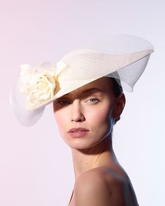 SS24 | Philip Treacy London Phillip Treacy, Royal Outfit, Philip Treacy Hats, Modern Hat, Beautiful Wardrobe, Philip Treacy, Women Hats, Elegant Hats