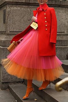 Midi Summer Skirt, Tulle Skirts Outfit, Gonna In Tulle, Laundry Guide, Tulle Skirts, Organza Skirt, Mode Inspiration, Colorful Fashion, Look Fashion