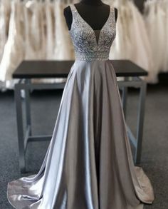 Beautiful Elegant Silver Grey Prom Dress V Neck Formal Dress, Prom Dress Beaded, Silver Prom Dress, Classy Prom, Grey Prom Dress, Robes D'occasion, Beaded Evening Gowns, Beaded Prom Dress, Pageant Gowns