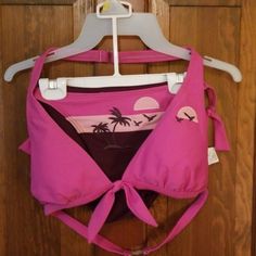 Triangle Top And Side Tie Bottom. Bottom Has Palm Tree Detail. Excellent Condition. Never Worn. Sublimation Ideas, Swimsuits Outfits, St Tropez, Triangle Top, Aesthetic Fashion, Photo Dump, Cute Fashion, Palm Tree, Womens Swim