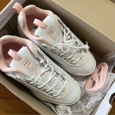 Brand: Fila Condition: Brand New Never Worn, Includes Pink Laces Size: Women’s Us 5, Uk 3.5, Eur 36.5 From Korea Fila Disruptor Outfit, White Fila Shoes, Pink And White Shoes, Fila Disruptor 2, Shoes Fila, Fila Disruptor, Fila Disruptors, Fila Shoes, White Shoes